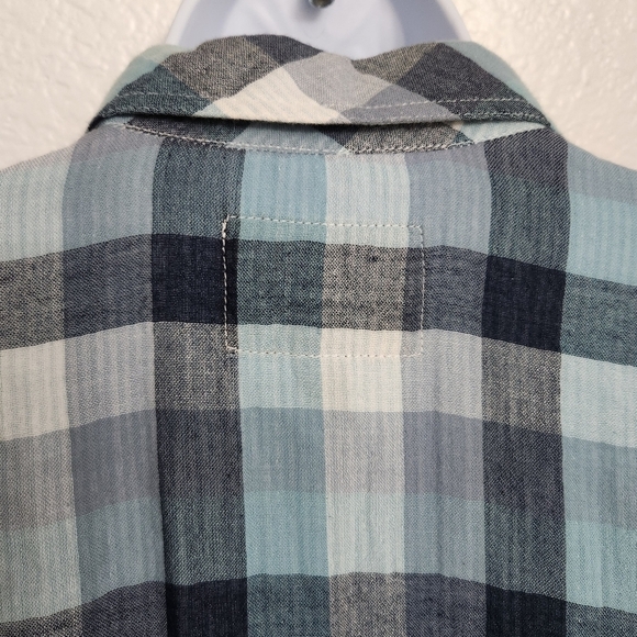 Legendary whitetails women's cotton plaid shirt size medium blue - Picture 7 of 11